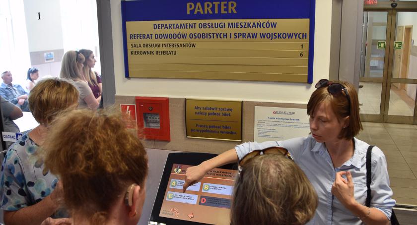 W urzędzie miejskim urzędnicy znają język migowy