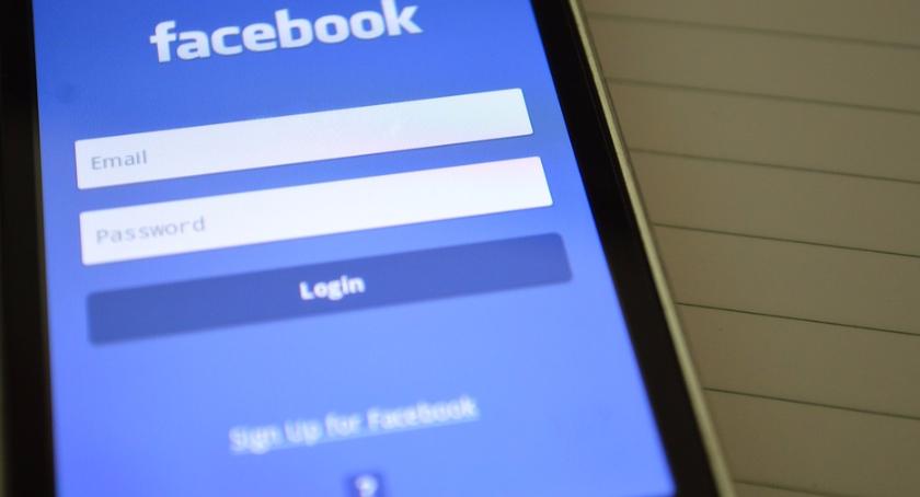 Facebook znów podpadł. Tym razem zadziera z Komisją Europejską