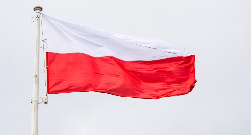 Ośrodek wybiera zachowania do piętnowania, właściwie tylko te prawicowe