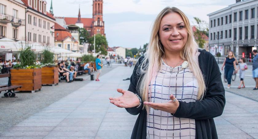 Latem nasz Rynek tętni życiem. Inaczej jest po wakacjach [KOMENTARZ VIDEO]