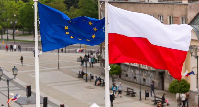 Z euro nam nie po drodze, ale z Unią Europejską i owszem 