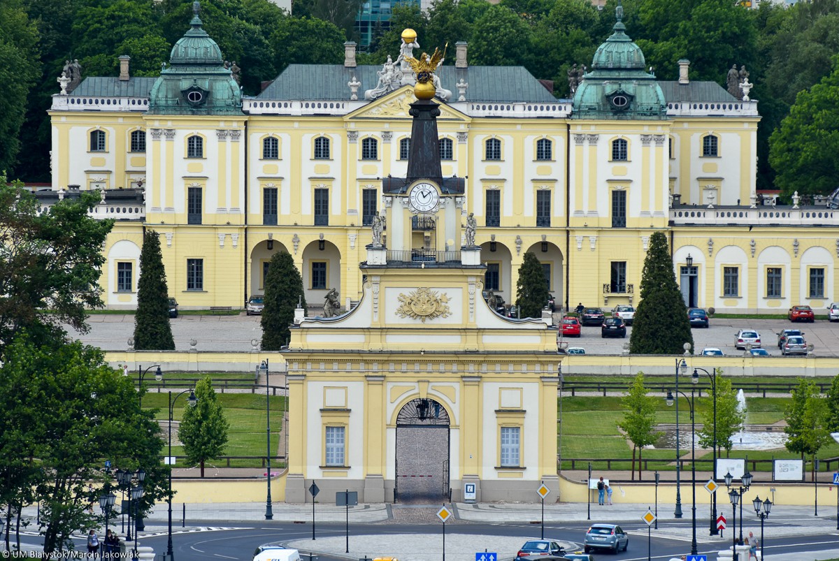 Brama wjazdowa do Pałacu Branickich będzie odnowiona