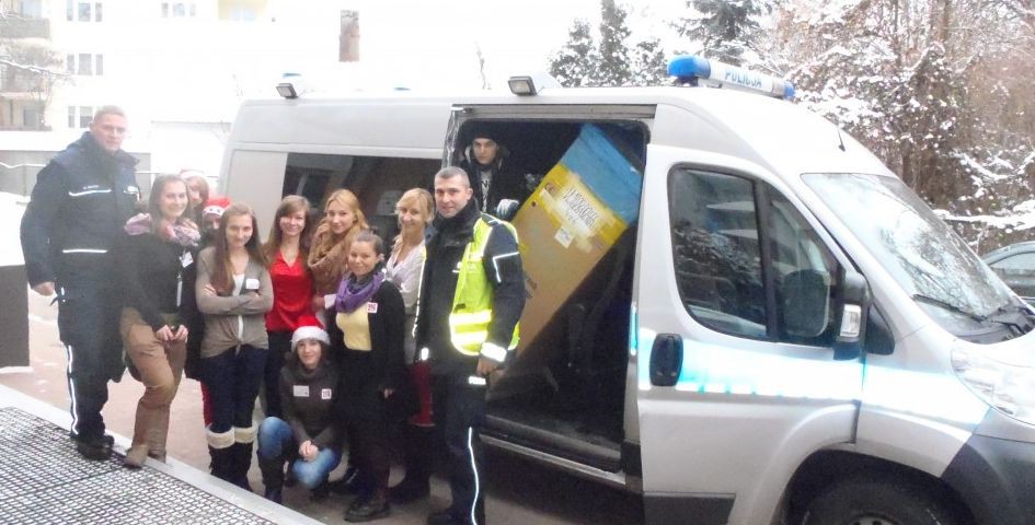 Szlachetna paczka od policjantów
