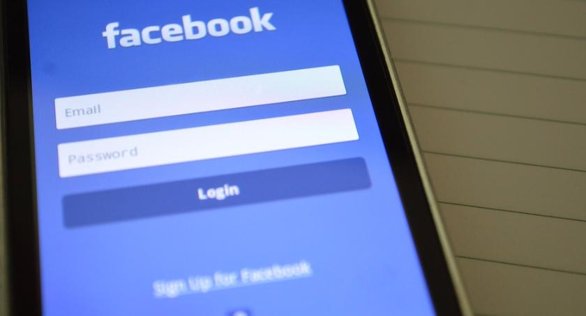 W końcu! Ministerstwo chce aby Facebook podlegał polskiemu prawu