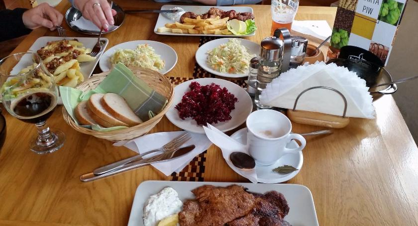 Coraz częściej wynosimy jedzenie z restauracji do domu