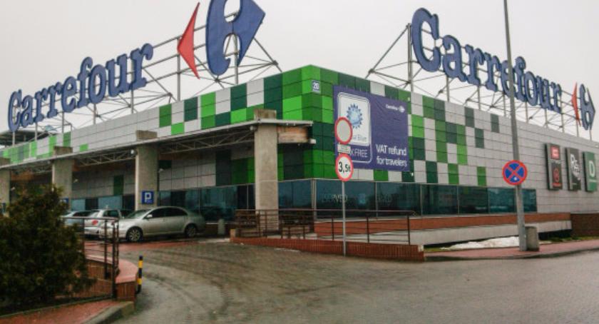 W sklepach Carrefour trwa świąteczna zbiórka żywności