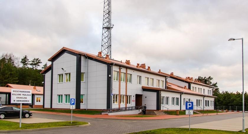 Celnicy pracują całą dobę. Szybciej załatwisz na granicy swoje sprawy
