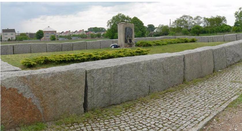 Trzeba jeszcze raz podejść do Jedwabnego. Jest wiele wątpliwości