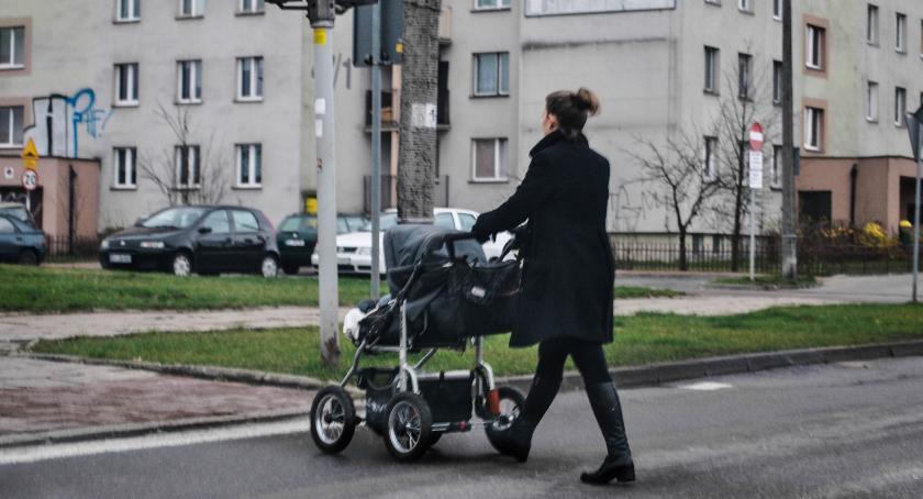 Będą nam się rodzić dzieci. Im więcej miejsc pracy, tym więcej dzieci