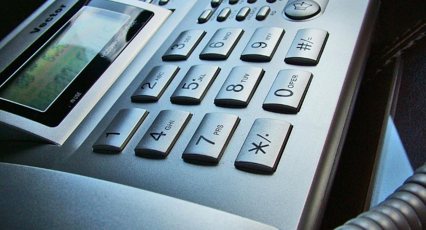 Polacy nagminnie dzwonią na call center gdy mają problem