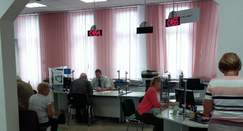 Przejście na emeryturę w czerwcu oznacza mniej pieniędzy. Lepiej poczekać do lipca