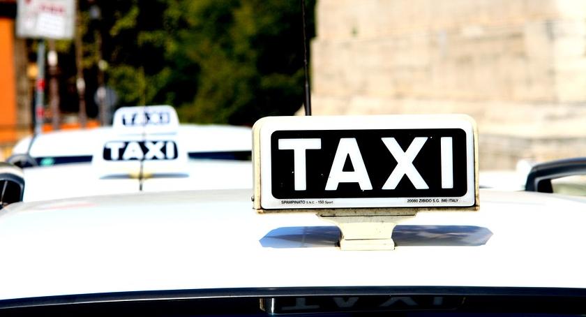 Taksówkarze szukają tego, który wiózł posłankę Lubnauer