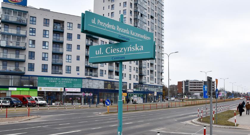 Urzędnicy bohatersko zwalczyli problem, który sami stworzyli. Przejście wraca!