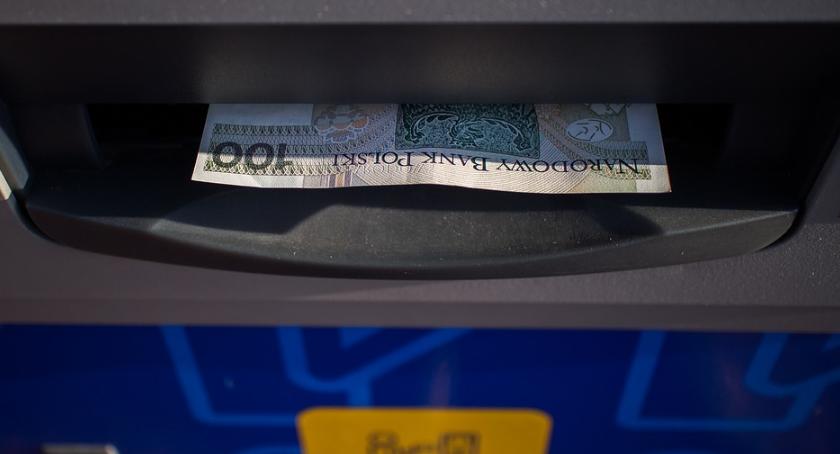 Emeryci i renciści od września mogą mniej dorobić
