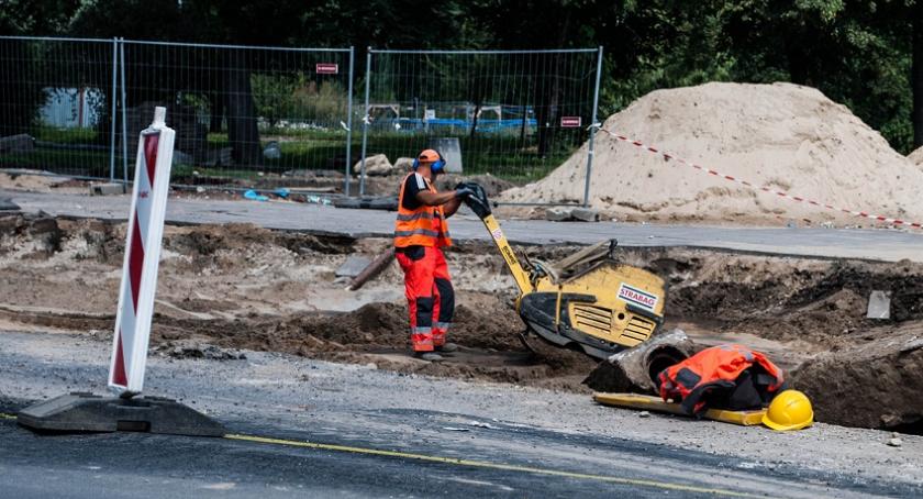 Rośnie liczba wydawanych pozwoleń na pracę dla obcokrajowców 
