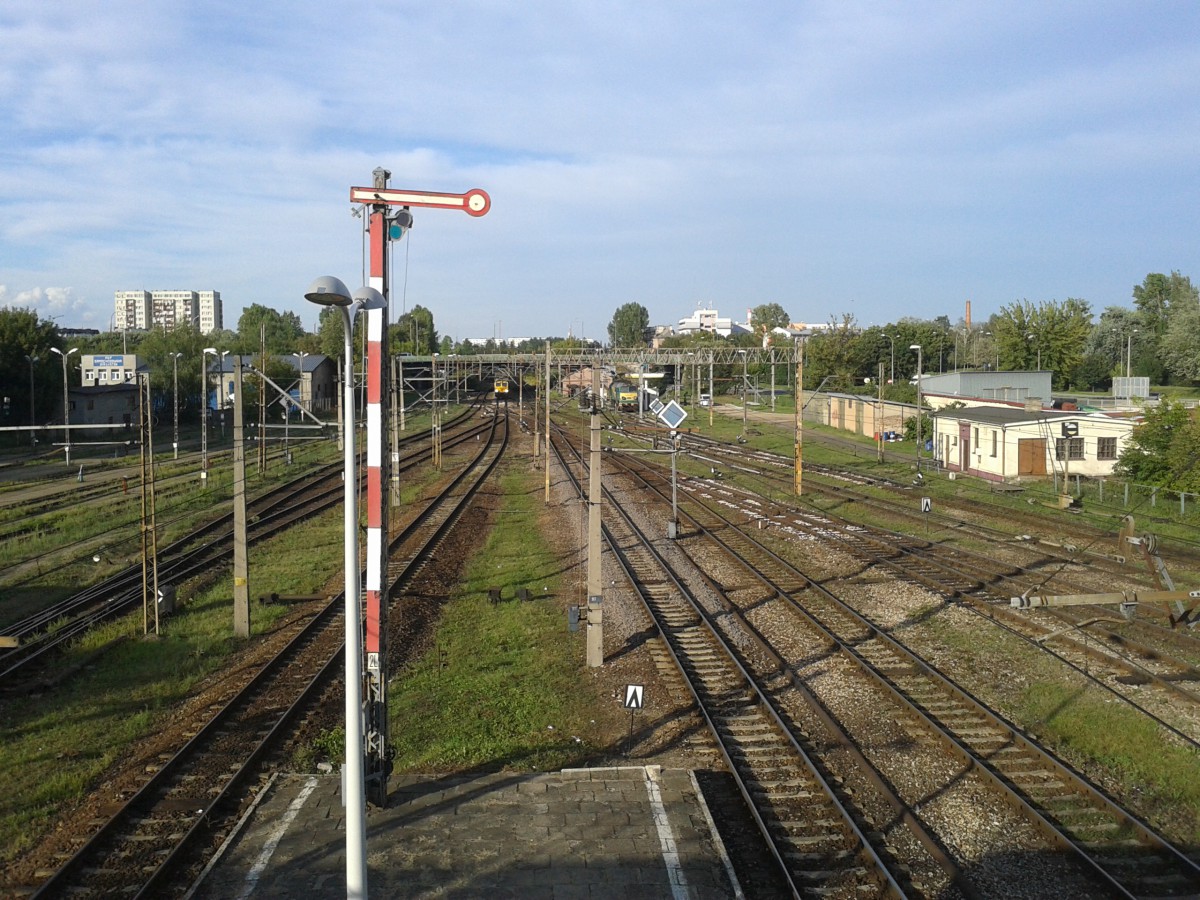 Od jutra zmiany w rozkładzie jazdy pociągów Przewozów Regionalnych. Ruszają też połączenia z Litwą
