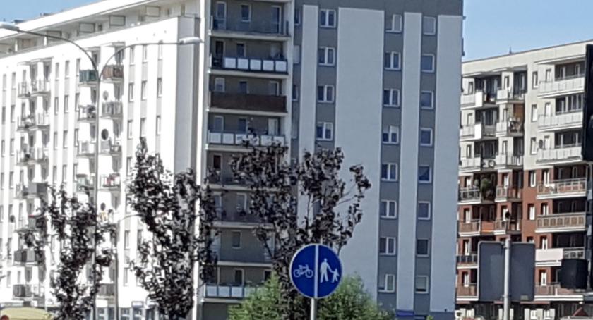 Coraz więcej metrów kwadratowych kupują Polacy. Bo ich stać!