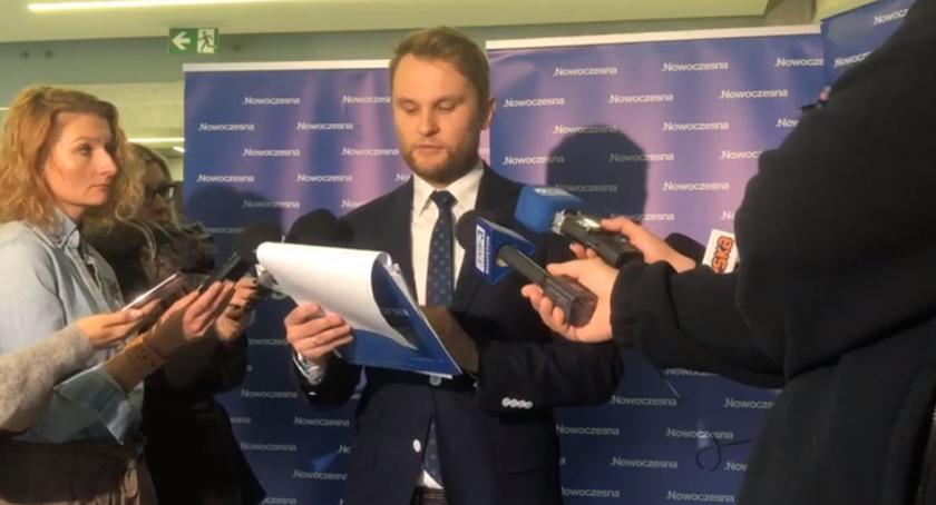 Poseł Truskolaski złożył zawiadomienie o hejt w internecie. Prokuratura po raz drugi umorzyła sprawę