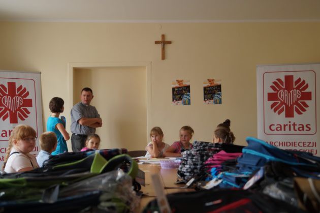 Dzieciaki marzą o pełnych tornistrach na nowy rok szkolny