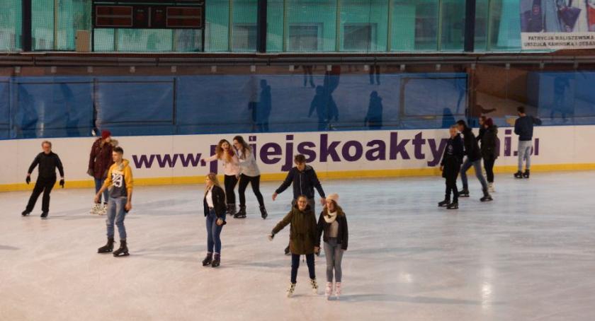 Nowe godziny i zasady korzystania z białostockiego Lodowiska
