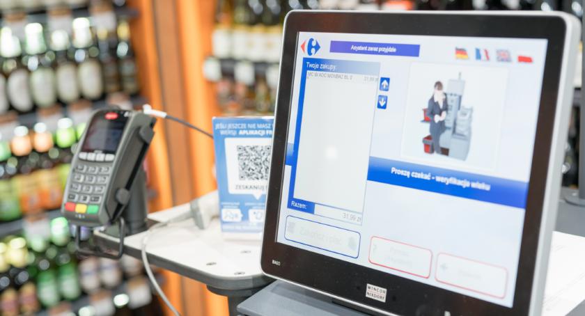 Carrefour będzie miał kasy samoobsługowe, ale na razie nie w Białymstoku