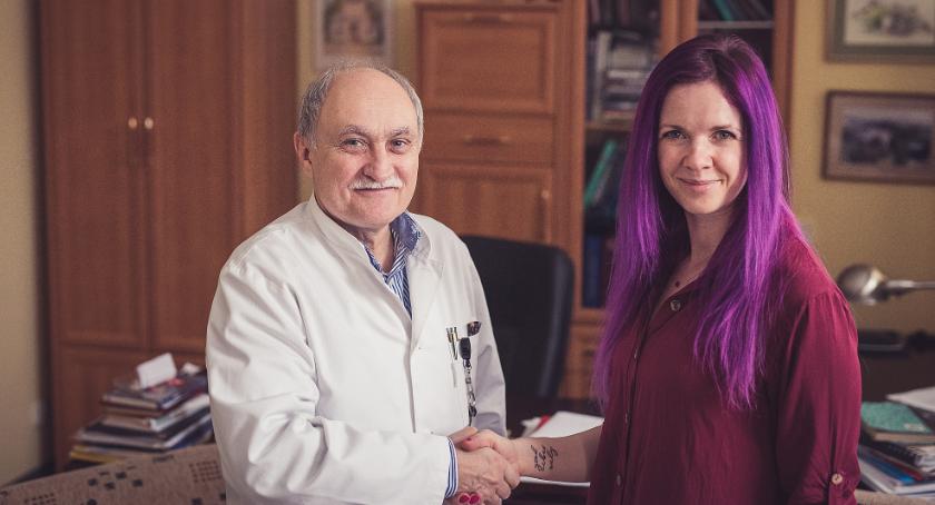 Fotografka niemowlaków włącza się w pomoc hospicjum dziecięcego