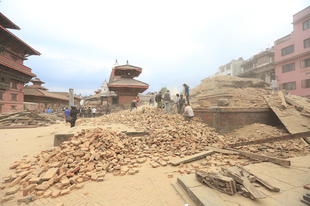 Niemal milion dzieci w Nepalu potrzebuje natychmiastowej pomocy