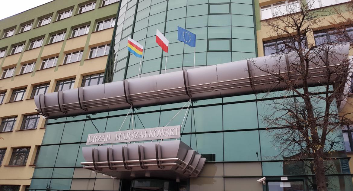 Marszałek mógł zrezygnować i mógł wycofać rezygnację