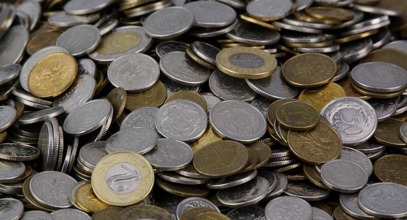 Największe długi generuje budownictwo, przemysł i handel