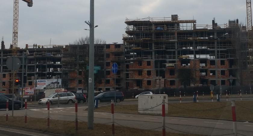 W budownictwie jest za mało rąk do pracy. Mogą być opóźnienia na budowach