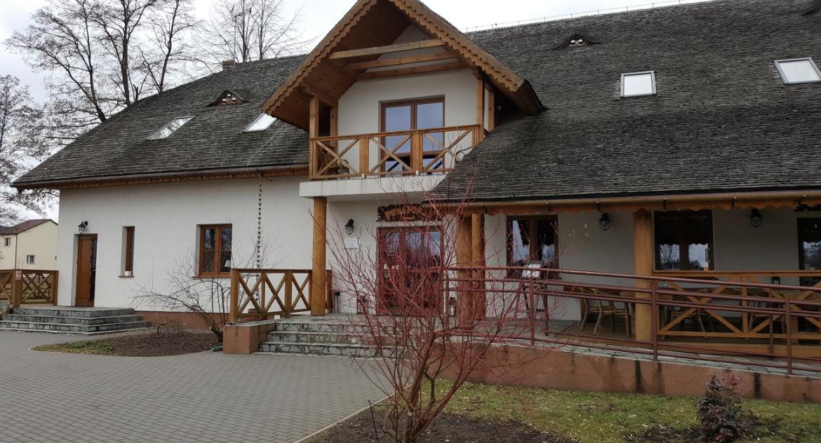 Kulinarny odjazd: W Bajdarce drzwi restauracyjne otwiera się wiosłem