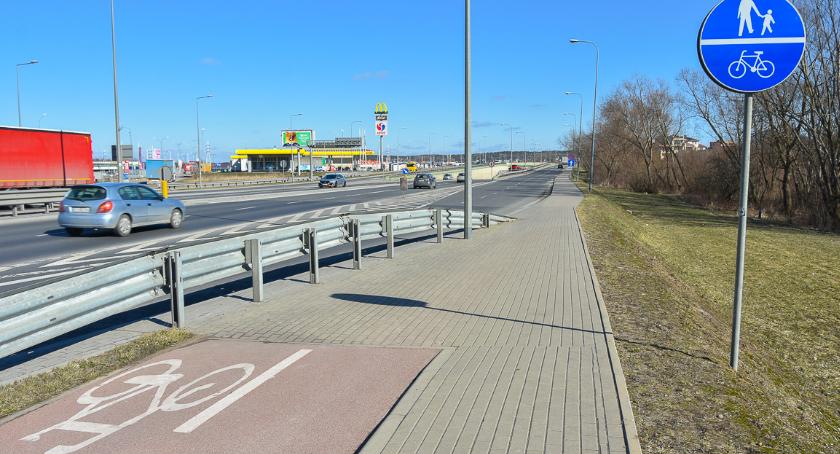 Fragment Trasy Generalskiej będzie miał drogę dla rowerów