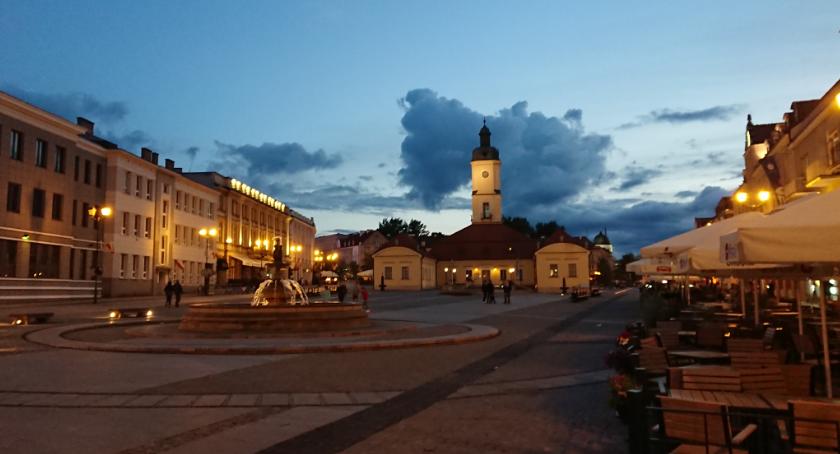 Mówiących po polsku obcokrajowców Polacy akceptują