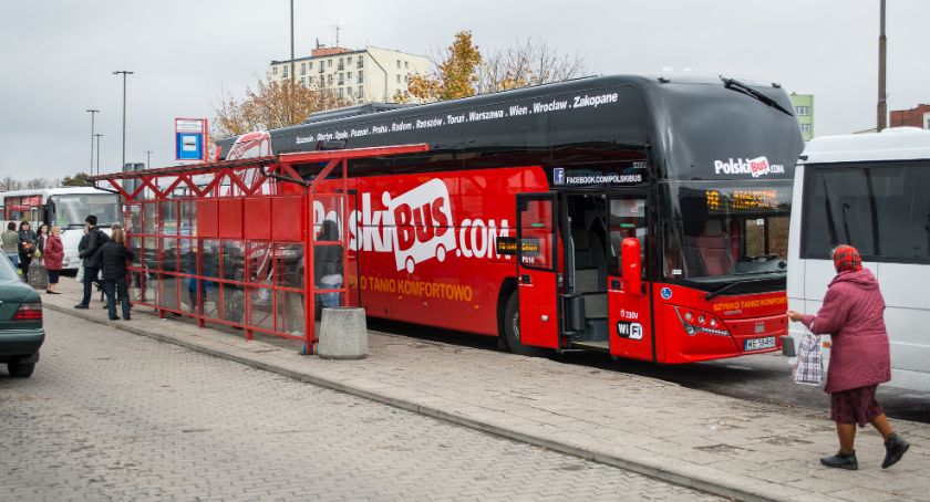 Połączenia autokarowe wracają do łask