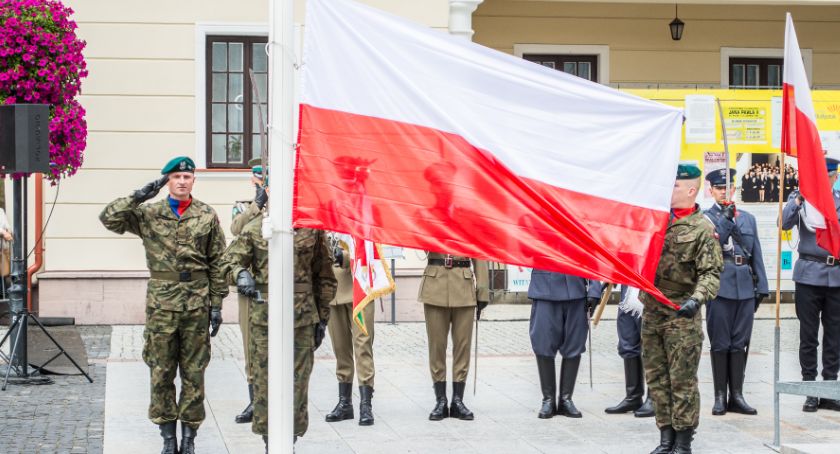 To już 15 lat świętujemy flagę narodową
