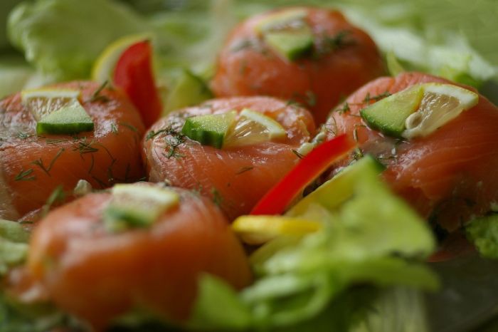 Francuska nutka - mini terriny z łososia