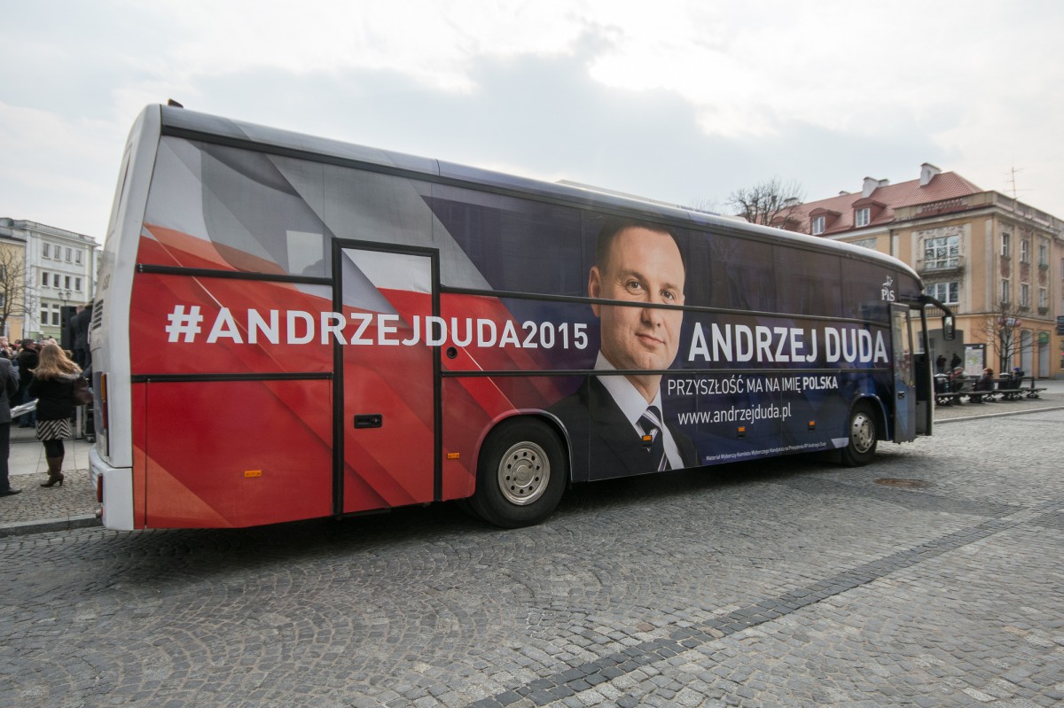 Duda pozamiatał – czyli jak zdobyć i jak stracić 30% poparcia w dwa miesiące