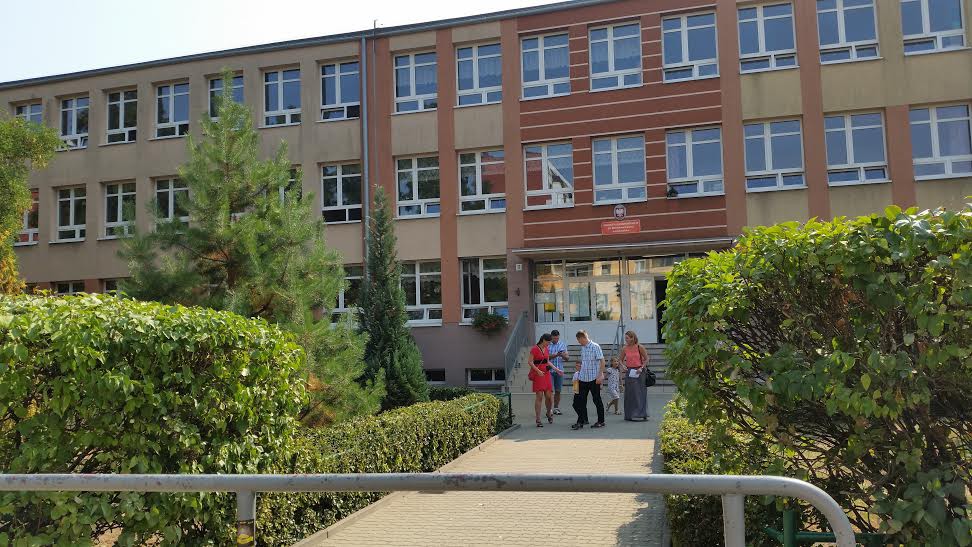 Miało być dobrze, wyszło jak zawsze. Czyli weszliśmy w nowy rok szkolny
