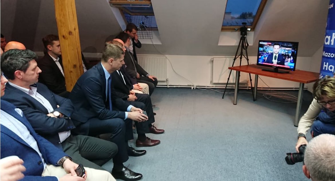 PiS triumfuje. Koalicja Europejska musi przemyśleć taktykę na jesień
