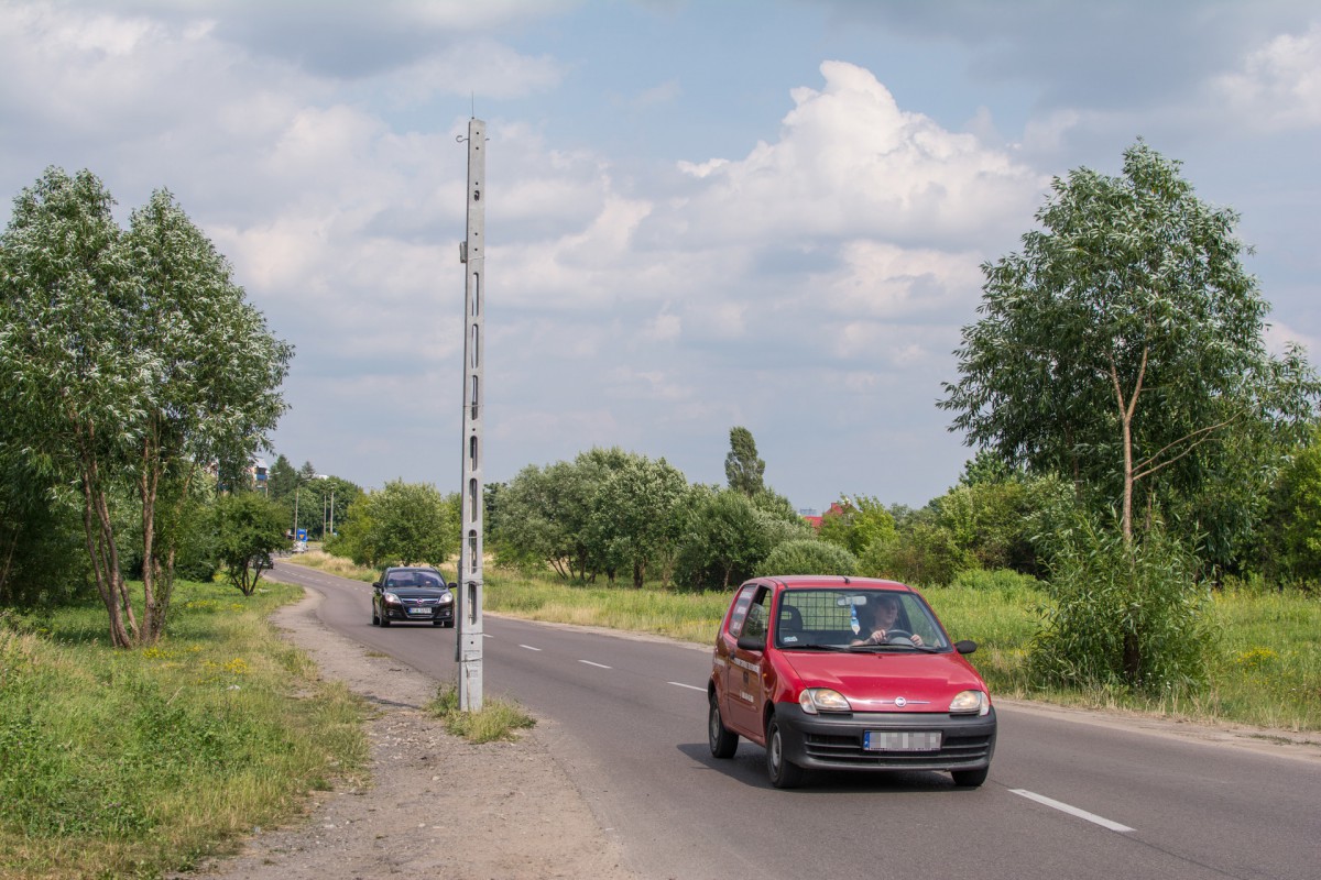 Wiadomo czyj jest słup, tylko nie wiadomo po co stoi