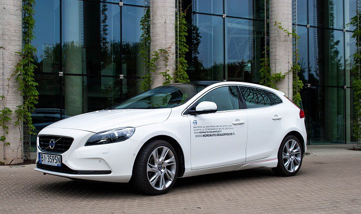 Volvo V40 przez białostockie korki