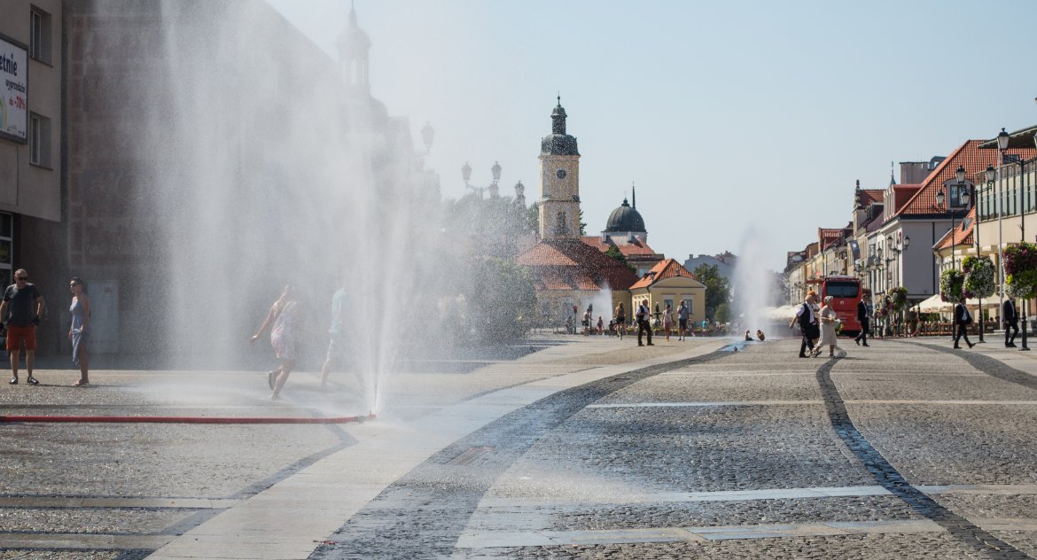 W betonowym mieście przyda się więcej kurtyn wodnych?