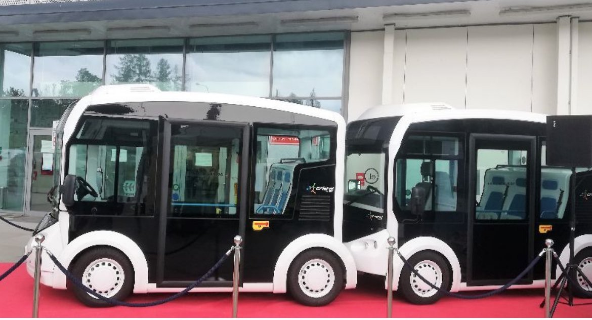 Czy elektryczny mikrobus z Francji trafi kiedyś do Białegostoku na stałe?