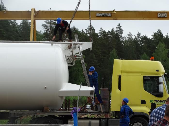 Barter inwestuje w stację LNG