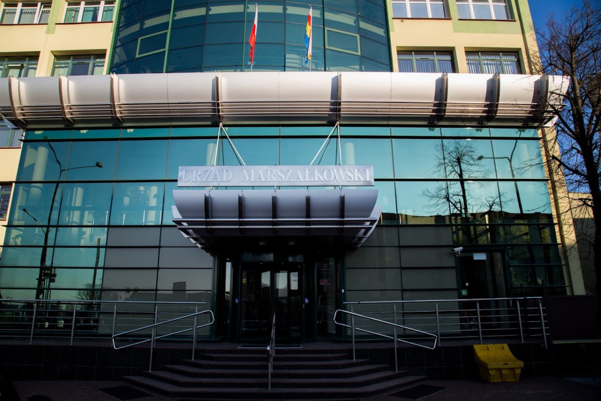 Urząd marszałkowski kontra miażdżący raport Najwyższej Izby Kontroli