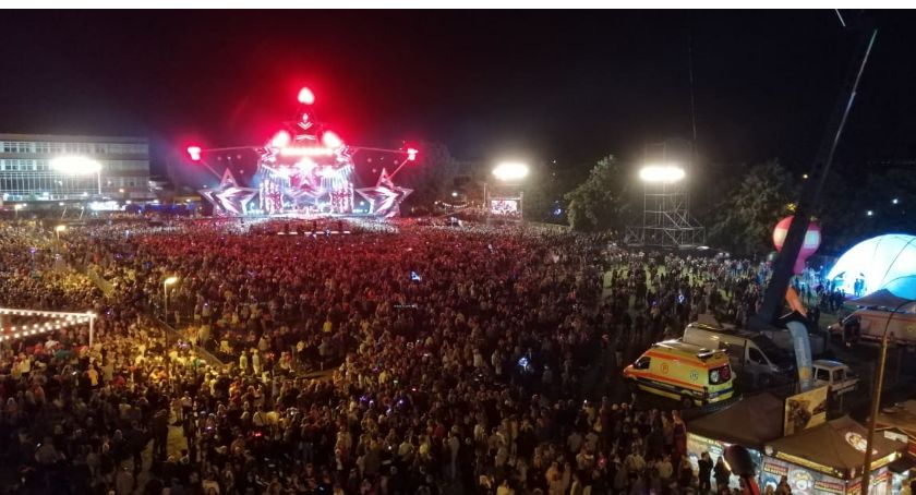 Plac koncertowy pękł w szwach