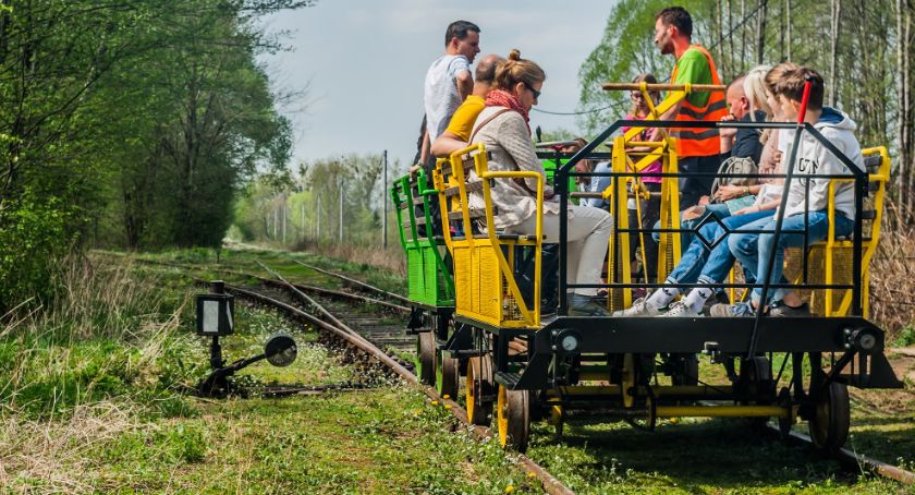 Drezyną na wakacje