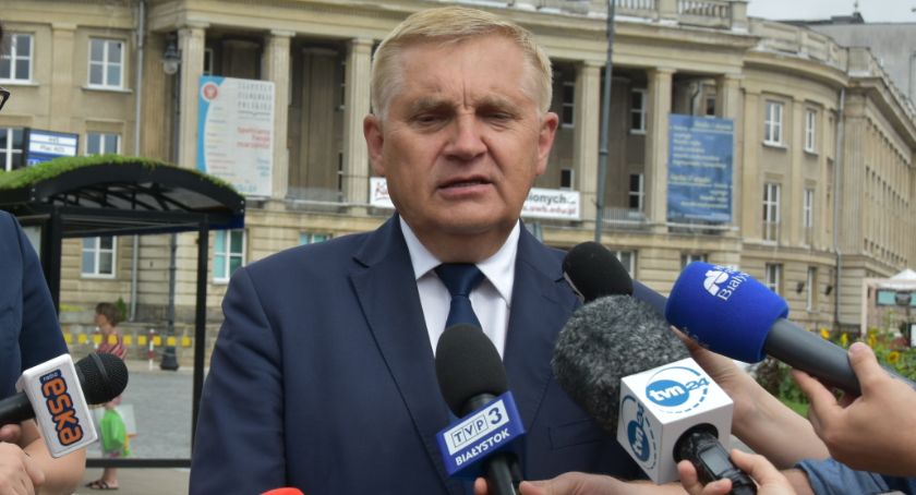 Stosunki prezydenta Truskolaskiego z Kurią są nijakie