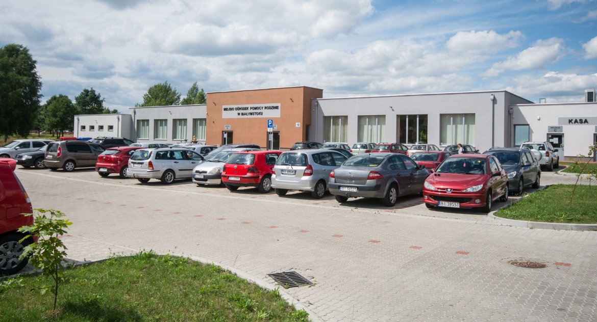 500+, świadczenia rodzinne, fundusz alimentacyjny. O co chodzi z terminami?