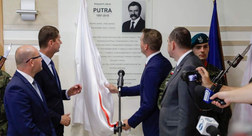 Od najbliższej sesji radni Sejmiku będą obradowali w sali im. Krzysztofa Putry